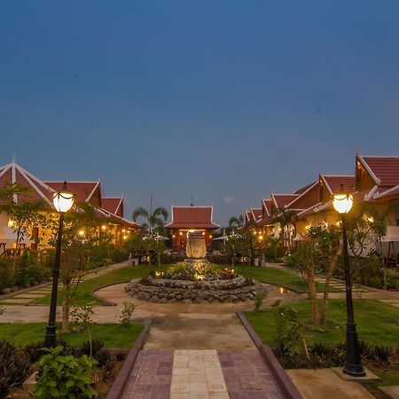 Ravorn Villa Boutique Battambang Exterior foto