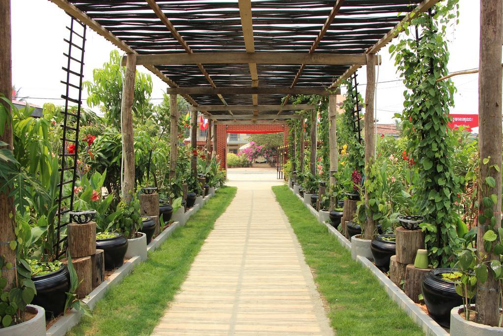 Ravorn Villa Boutique Battambang Exterior foto